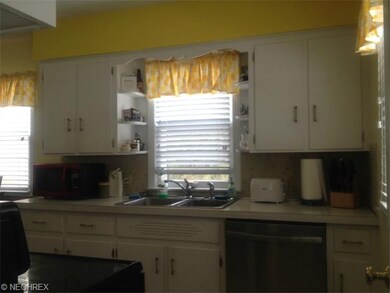 A view of the Kitchen that comes with a  new stain