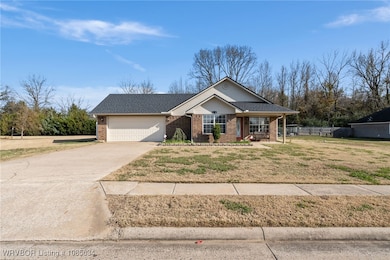 1736 Riley Cir, Alma, AR 72921 - photo 2