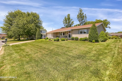 954 Terrace Dr, Lewisburg, PA 17837 - photo 4