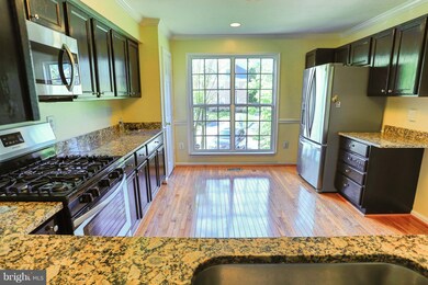 11957 Thurloe Dr, Lutherville Timonium, MD 21093 - photo 3