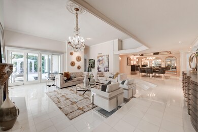 007_Living & Dining Room