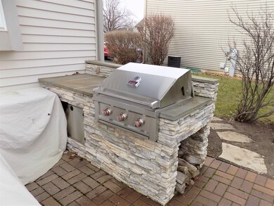 4030 Georgetown Cir, Algonquin, IL 60102 - photo 2