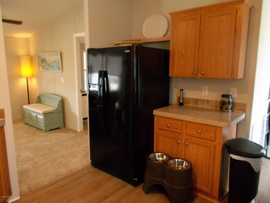 910 Pecan Cir, Sebastian, FL 32976 - photo 5