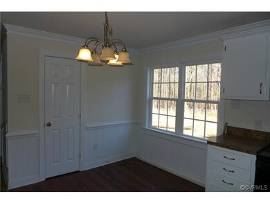 Bright eat-in kitchen area