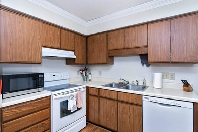 3527 Ivy Commons Dr unit 102, Raleigh, NC 27606 - photo 7