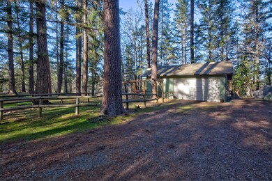 5821 Azalea Dr, Grants Pass, OR 97526 - photo 5