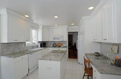 46 Calgary Cir, Morganville, NJ 07751 - photo 7