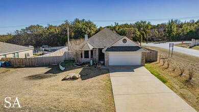 2901 Meandering Way, Granbury, TX 76049 - photo 2