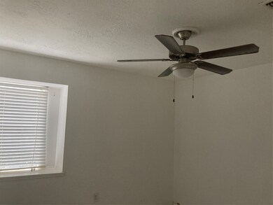 4027 Lemon Tree Ln, Houston, TX 77088 - photo 5