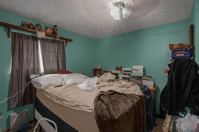6567 Hall Rd