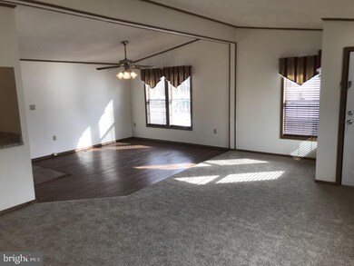 310 Cedar Dr, Green Lane, PA 18054 - photo 6