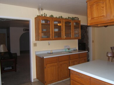 89 N 4th West 032