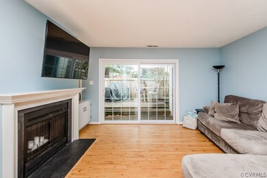 FAMILY ROOM W/ BUILT-INS. FIREPLACE, HW FLOORS, SL