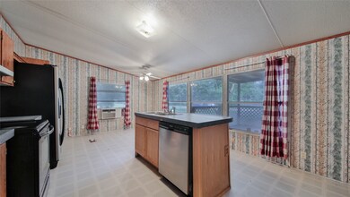 1505 Indigo Dr, Conroe, TX 77385 - photo 6