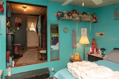 5312 Hillsborough Cir, Tampa, FL 33610 - photo 6