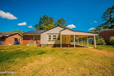 1105 Sycamore Rd, Kinston, NC 28501 - photo 3