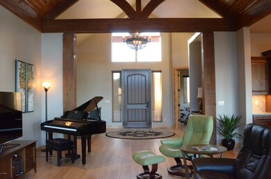 Great Room to Entry