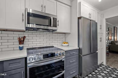 105 Sully Ct unit 18, Chapel Hill, NC 27514 - photo 6