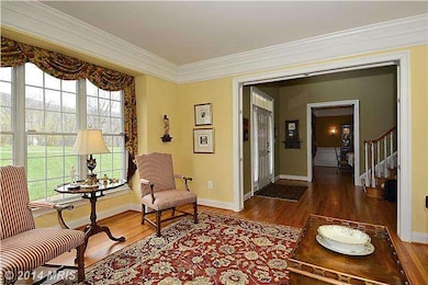 34361 Williams Gap Rd, Round Hill, VA 20141 - photo 3