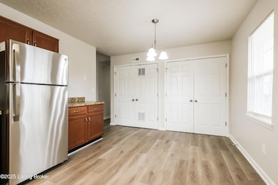 004-photo-dining-room-14746833