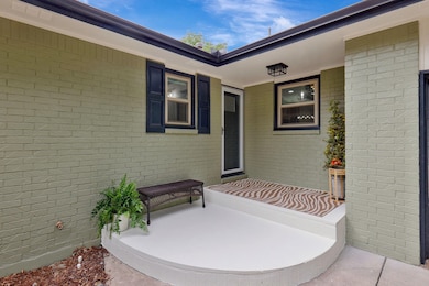 7811 W Suncrest Ave, Wichita, KS 67212 - photo 2