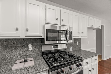 13204 Laurel Oaks Dr, Little Rock, AR 72211 - photo 6