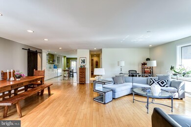 607 Harbor Dr, Annapolis, MD 21403 - photo 5