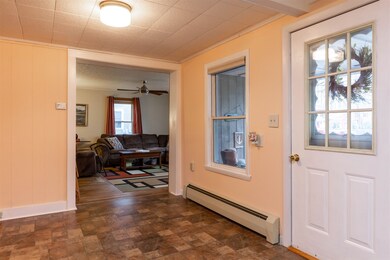 53 Maple St, Essex Junction, VT 05452 - photo 6