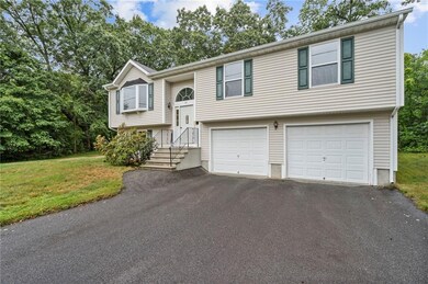 42 Eaton St, Cumberland, RI 02864 - photo 2
