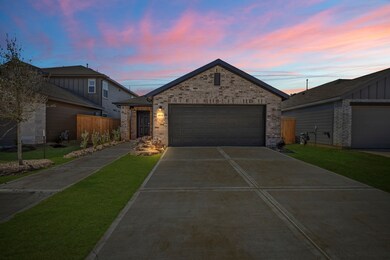 4538 Pinehurst Trace Dr, Pinehurst, TX 77362 - photo 5