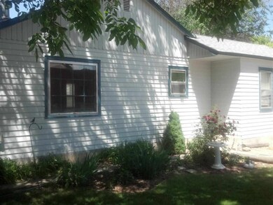 424 S Diamond St, Nampa, ID 83686 - photo 2