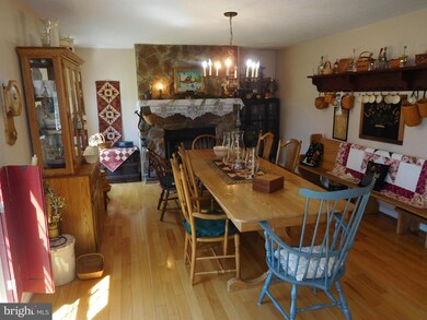 117 Deer Lick Ln, Warfordsburg, PA 17267 - photo 3