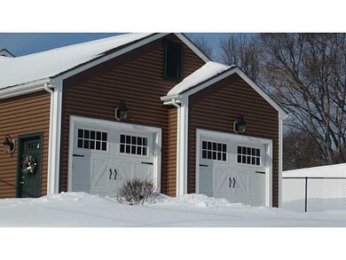 138 Curran Rd, Cumberland, RI 02864 - photo 2