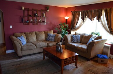 48 Mckinley St, Albany, NY 12206 - photo 5