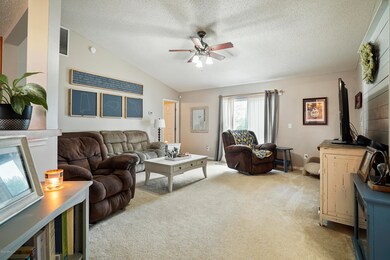 5335 Beatle Ct, Jacksonville, FL 32244 - photo 6