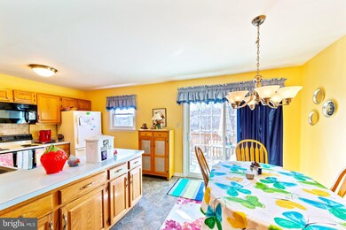 38 Stafford Square, Boyertown, PA 19512 - photo 5