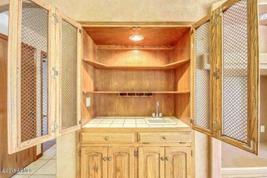 5 - Wet Bar