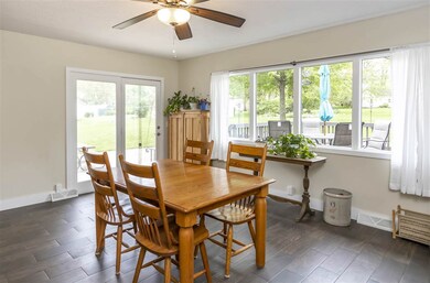 2317 Terrace Dr, Cedar Falls, IA 50613 - photo 7