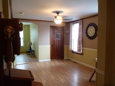 117 James St, Schenectady, NY 12302 - photo 4