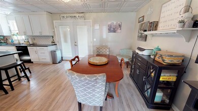 134 Saunders St, Scott Depot, WV 25560 - photo 5