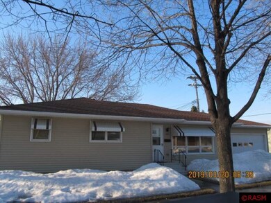 616 12th St N, New Ulm, MN 56073 - photo 2