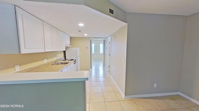 06-4750 Seahawk Square