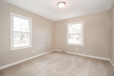 2500 E 31st St, Lorain, OH 44055 - photo 7