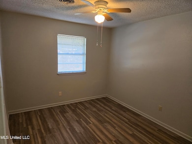 110 Constance St, Picayune, MS 39466 - photo 6