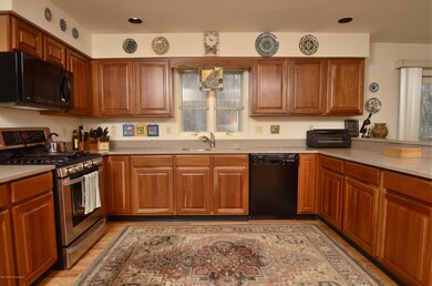 15 Kristen kitchen2