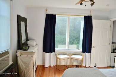 240 Davis Ave unit 2ndFl, Greenwich, CT 06830 - photo 5