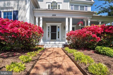 604 Glenmeade Cir, Purcellville, VA 20132 - photo 6