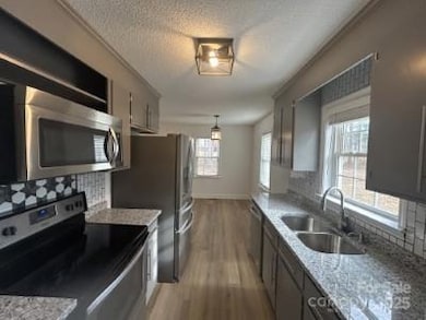 1018 Starcliff Cir, Lancaster, SC 29720 - photo 3