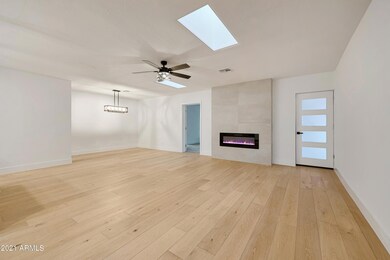 5327 E Avalon Dr, Phoenix, AZ 85018 - photo 5