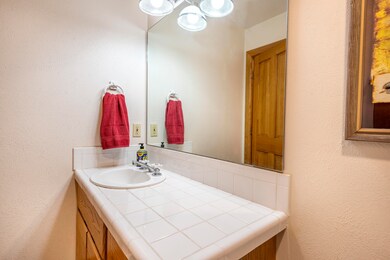 555 Curtis Dr_052424_006